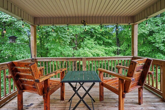 Building Photo - 2016 Copper Kettle Cir