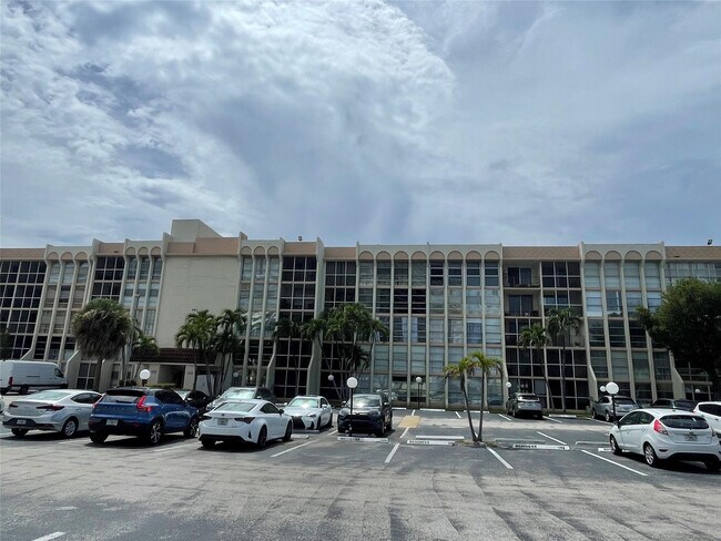 Building Photo - 701 Three Islands Boulevard