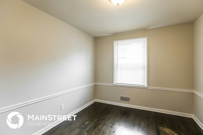 Building Photo - 7730 W 96th St