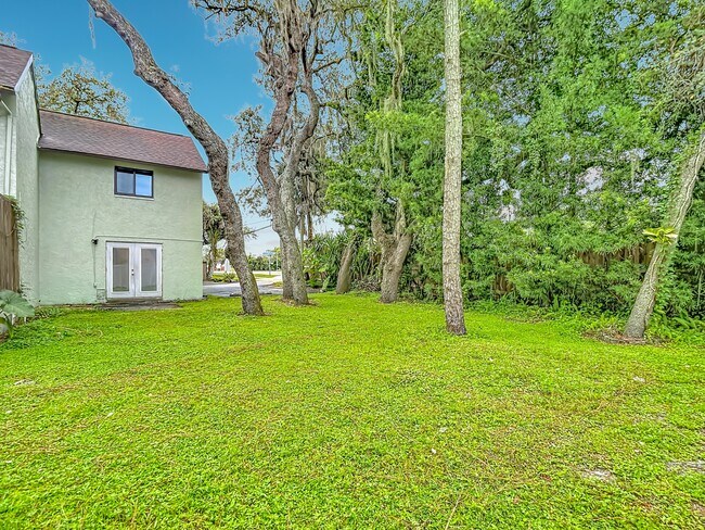 Building Photo - 5602 Ashley Oaks Dr