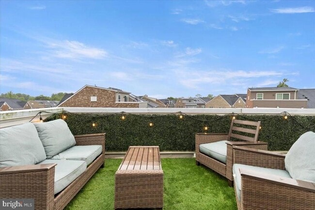 Building Photo - 9932 Vista Pointe Dr