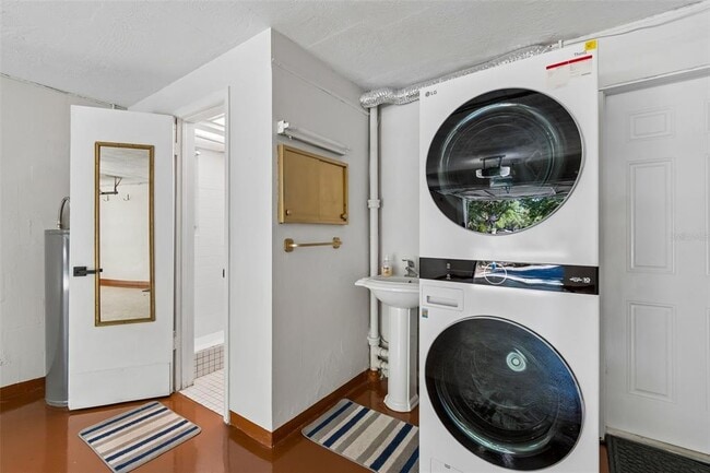 Building Photo - 5857 4th Ave N