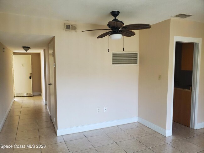 Building Photo - 250 N Banana River Dr