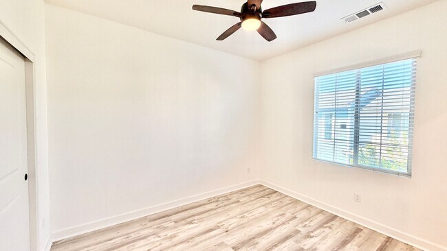 Building Photo - 4374 Nautilus Way