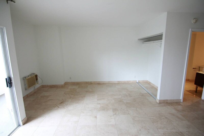 Building Photo - 3949 Los Feliz Blvd