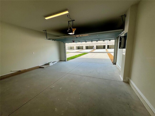 Building Photo - 6325 Breeze Filled Ln