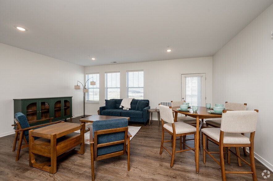 Meridian - Living Room - GrandView 55+ Living
