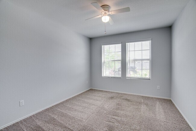 Building Photo - 3352 Lauren Nicole Ln