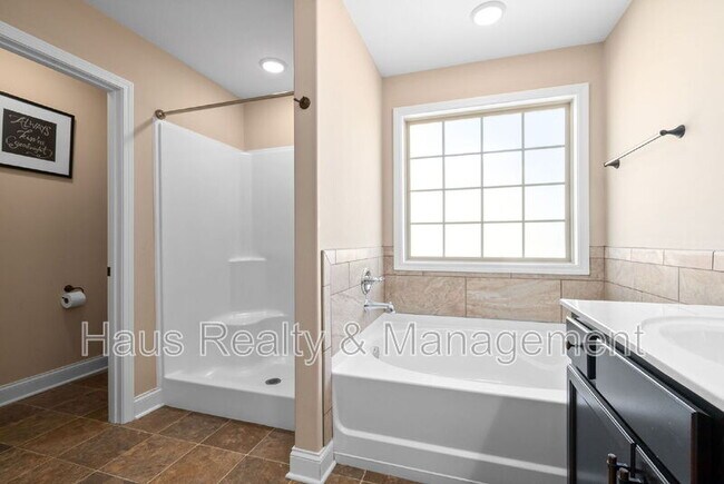 Building Photo - 112 Sycamore Hill Dr