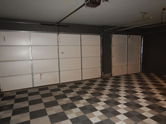 Building Photo - Great Entertaining Home in Verdi!!!