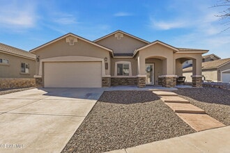 Building Photo - 7564 Wolf Creek Dr