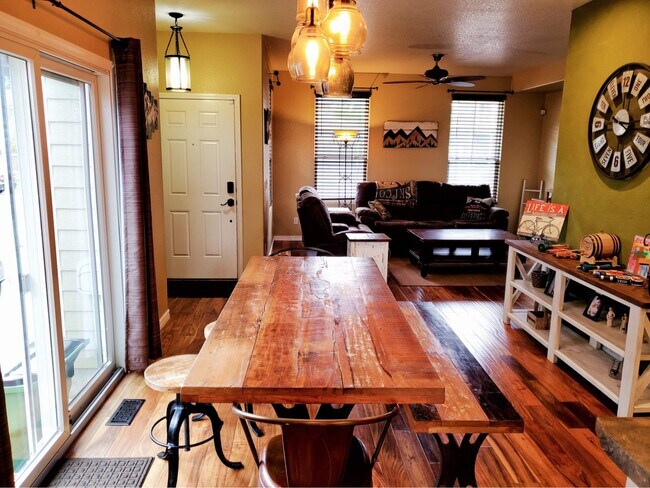 Building Photo - 6419 Silverwind Cir