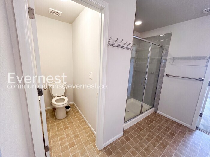 Building Photo - 2560 Gobi Dr