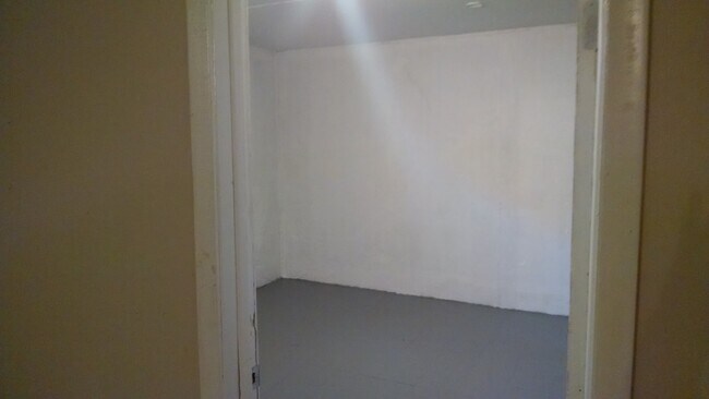 Building Photo - 7830 Donnelly Ave