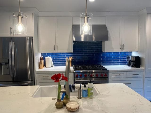 Building Photo - 250 Avenida Monterey