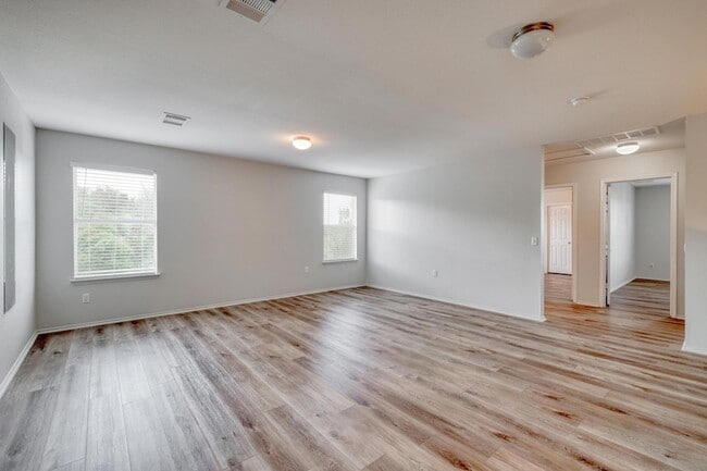 Building Photo - 9104 China Rose Dr