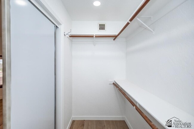 Building Photo - 2174 S Del Valle Way