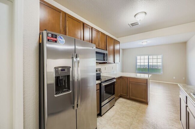 Building Photo - 7575 Forest Meadows Ave