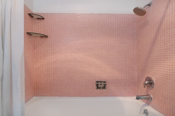 Building Photo - 250 Linden Ave