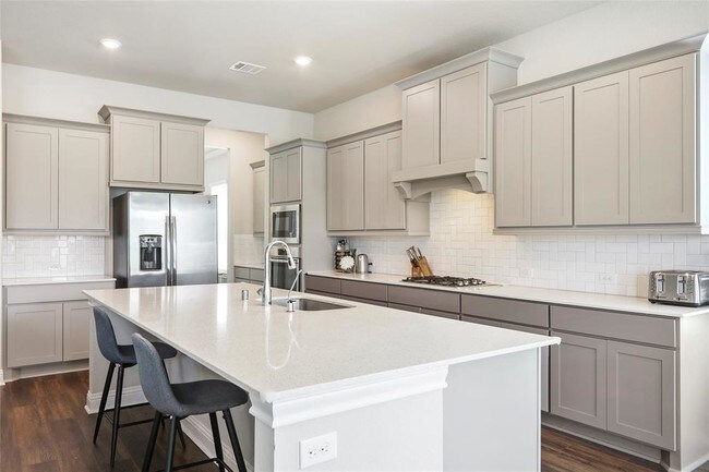Building Photo - 50 Wyatt Oaks Dr