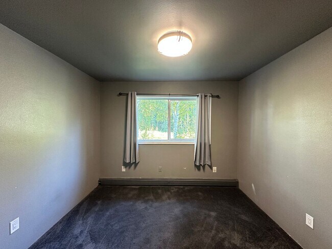 Building Photo - 863 Stol Dr