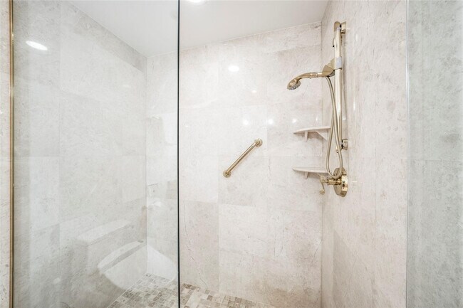 Building Photo - 438 Coconut Isle Dr