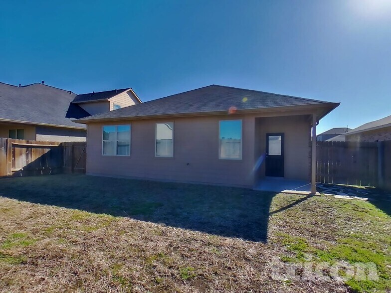 Building Photo - 20114 Battle Branch Trl