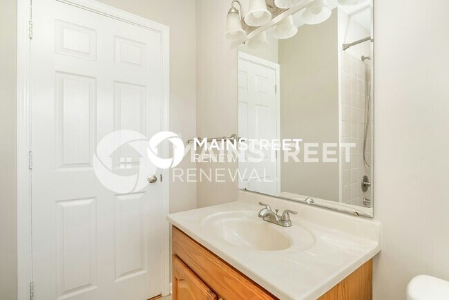 Building Photo - 3 Bedroom Pet-Friendly Home in GREENWOOD, ...
