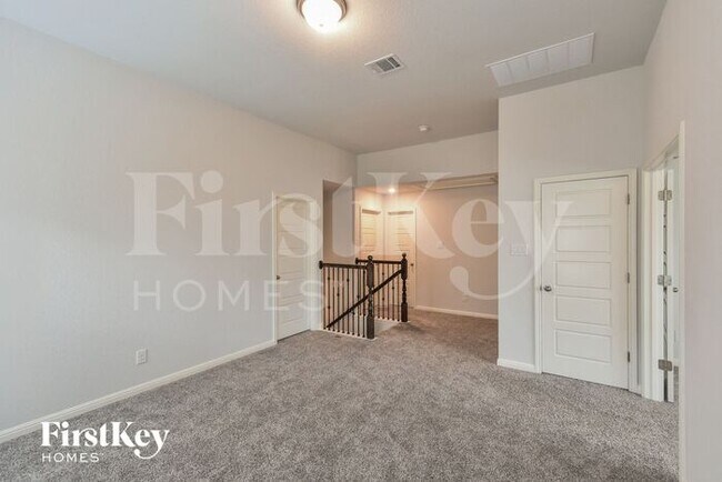 Building Photo - 11631 Bakersfield Pass