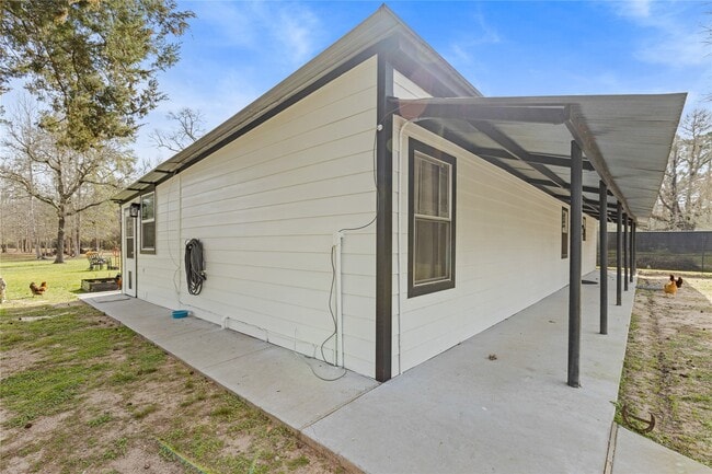 Building Photo - 1910 Stringtown Rd