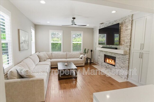 Building Photo - 26882 Greenleaf Ct