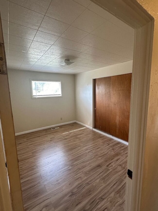 Building Photo - Remodeled 4 bedroom home in Target Range