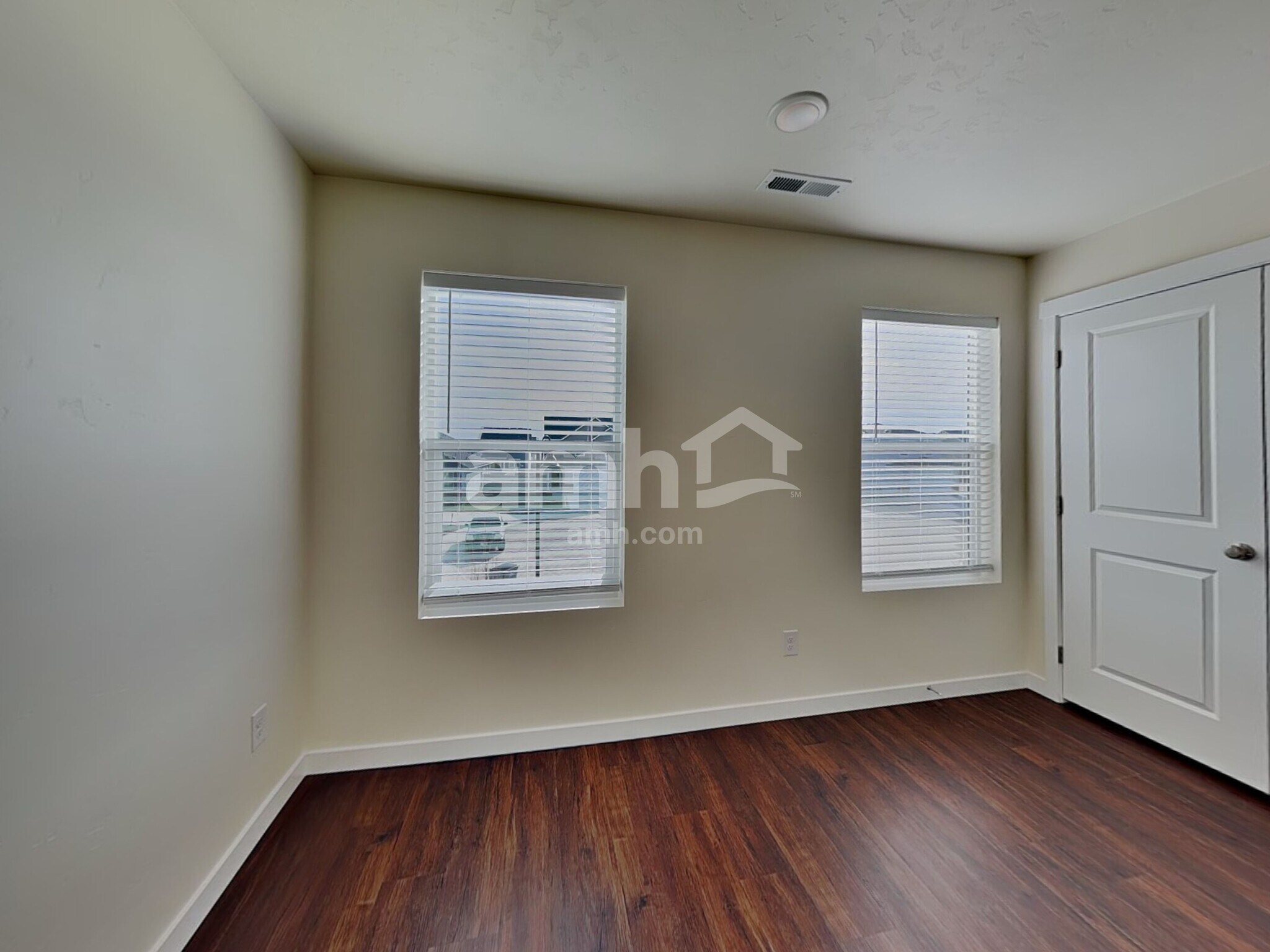 Building Photo - 9486 W Bowie Ct