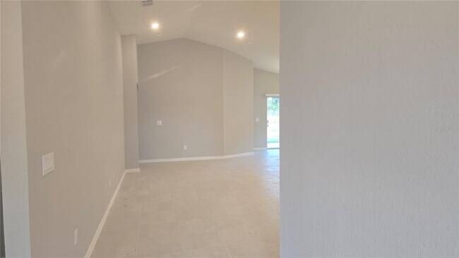 Building Photo - 747 Cypress Creek Run