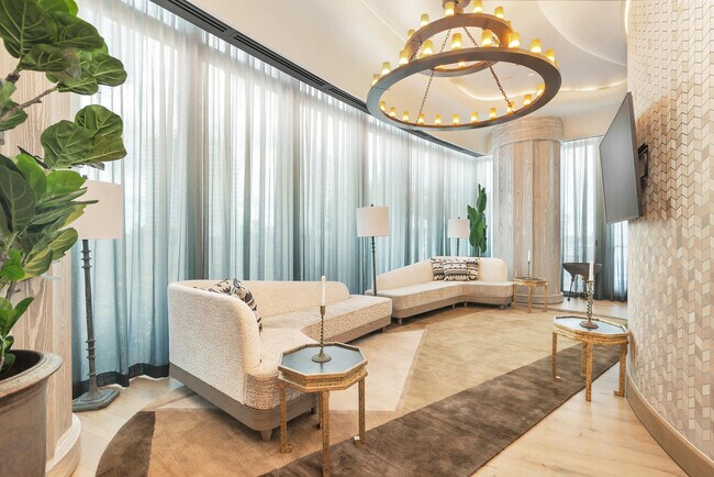 Building Photo - 1333 S Flagler Dr