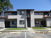 Building Photo - 201 Royal Palm Dr
