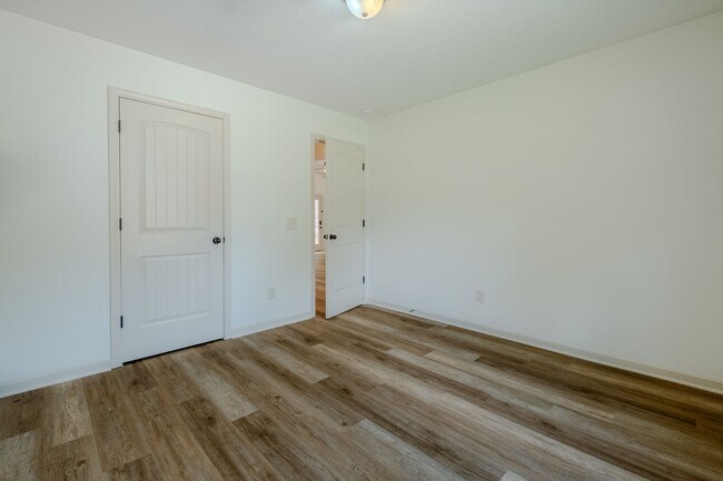 Building Photo - 115 Cypress Pl