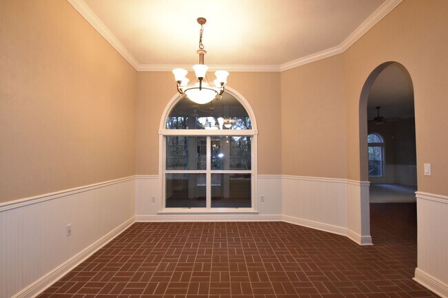 Building Photo - 2414 SW 98 Dr