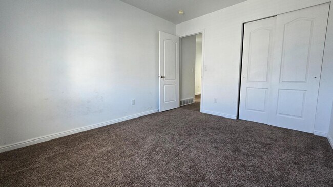Building Photo - 6792 W Callery Ln