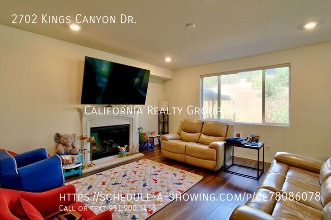 Building Photo - 2702 Kings Cyn Dr