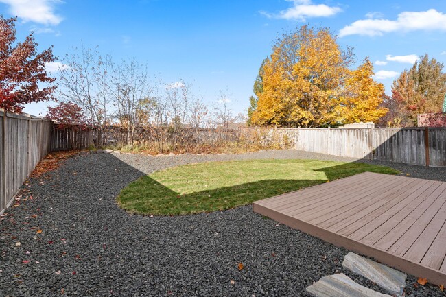 Building Photo - Liberty Lake 4 Bed 2 Bath Home that has been nicely updated