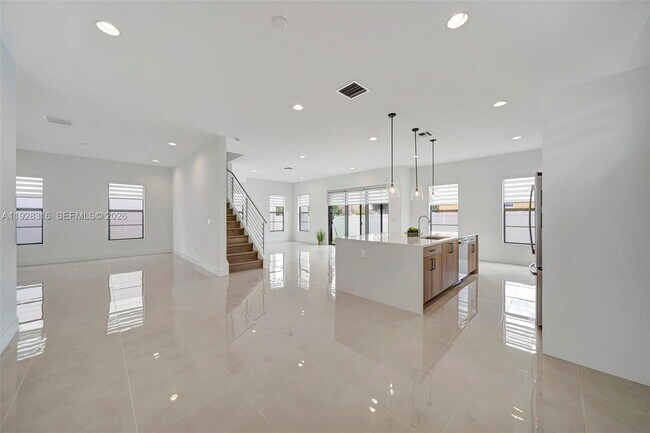 Building Photo - 1454 NW 23rd St