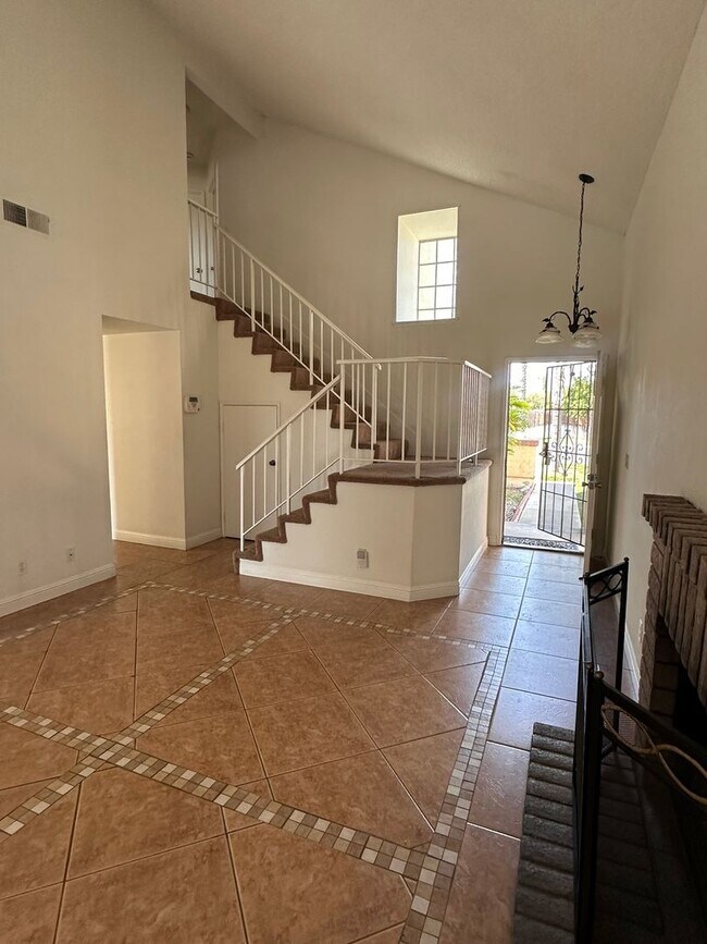 Building Photo - 3bd/2ba House (Moreno Valley)