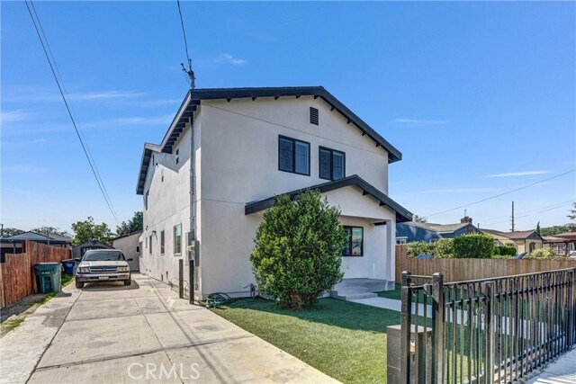 Building Photo - 10517 Firmona Ave