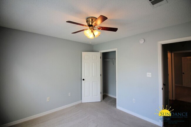 Building Photo - Beautiful 3 Bedroom Home in Fort Walton Beach