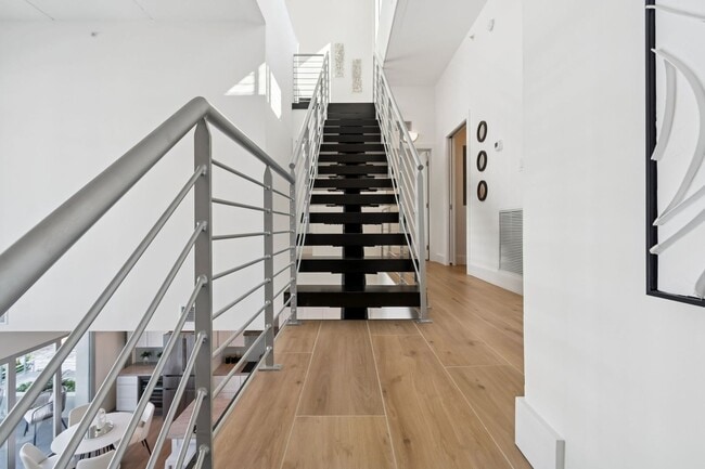 Building Photo - 1343 4th St