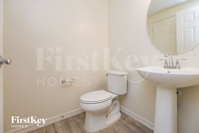 Building Photo - 1657 S 82nd Pl