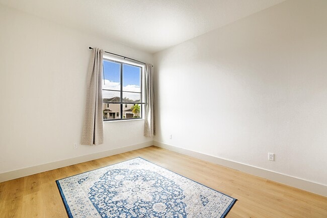Building Photo - 6151 Yerba Buena Ct