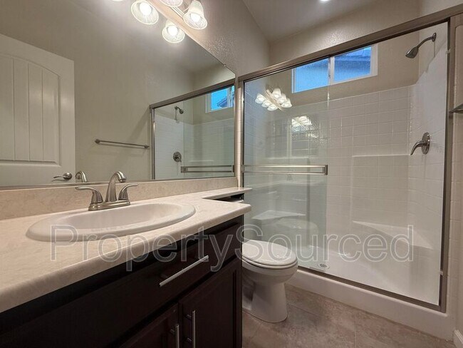 Building Photo - 3832 Lookout Dr