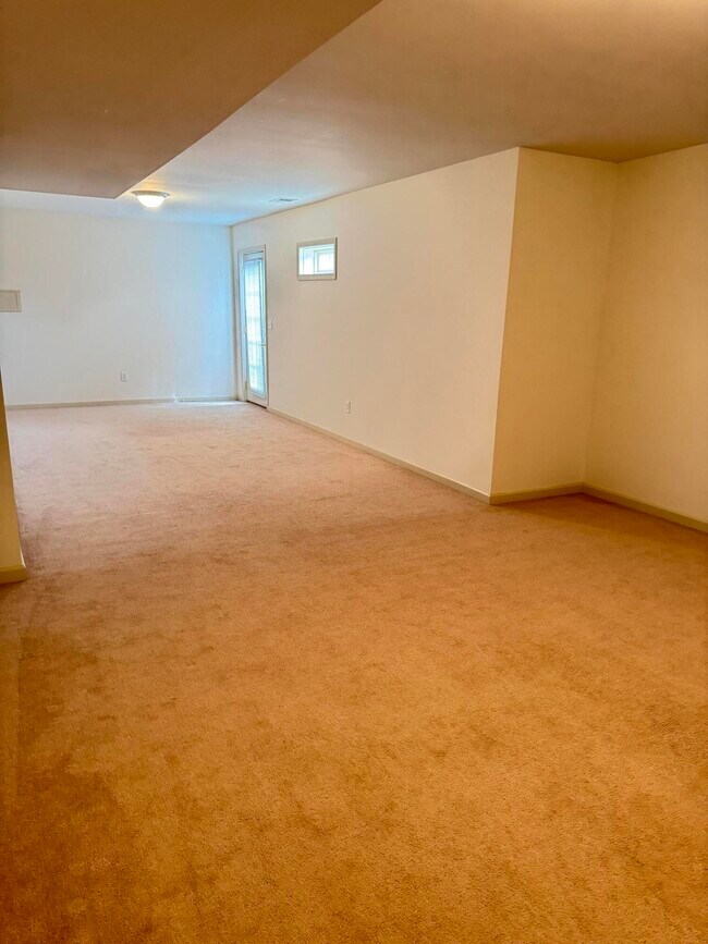 Building Photo - 3273 Marston Pl
